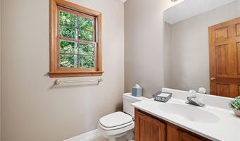 3195 Waters Mill Dr, Alpharetta, GA 30022