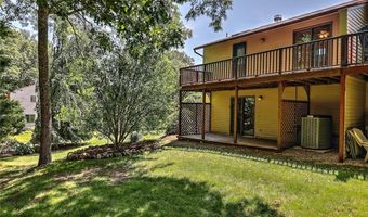 101 Cardinal Dr, North Kingstown, RI 02852