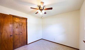 1000 Tater Black Rd, Bentonville, AR 72712