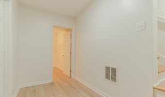 172 TREYMOOR Dr, Alabaster, AL 35007