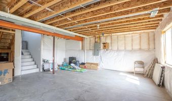 3217 Lakeview Dr SE, Altoona, IA 50009