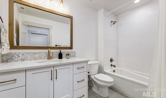 9295 W Sooty Grouse Ct, Boise, ID 83714