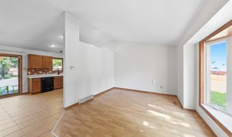 1901 5th St SW, Altoona, IA 50009