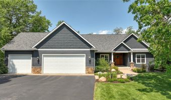 904 Timber View Dr, Altoona, WI 54720