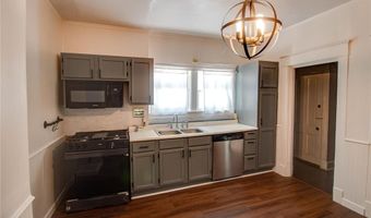 2425 Sanford Ave, Alton, IL 62002