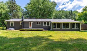 107 Colbrook Dr, Arlington, VT 05250