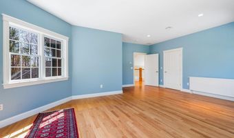1026 Essex St, Bangor, ME 04401