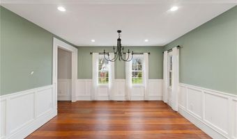 6 Knowlton Ct, Bristol, RI 02809