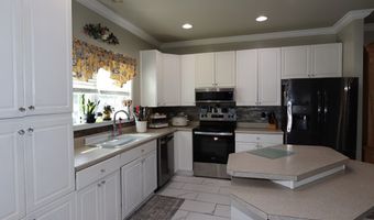 17977 Overlook Dr, Abingdon, VA 24210