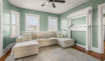 28 Pine St C, Attleboro, MA 02703