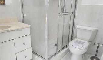 1020 94th St 301, Bay Harbor Islands, FL 33154