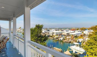 301 Old Causeway Rd, Atlantic Beach, NC 28512