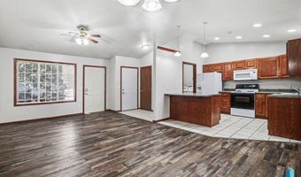 412 N 9th Ave, Brandon, SD 57005