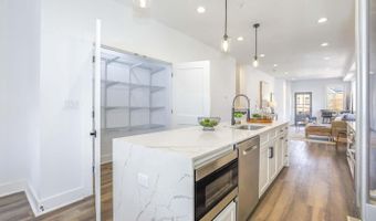 424 TAYLOR St NW 1, Washington, DC 20011