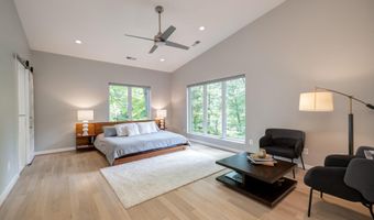 5223 WYOMING Rd, Bethesda, MD 20816