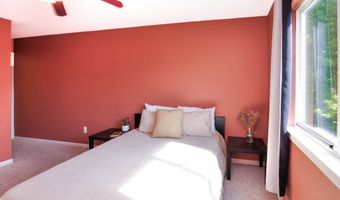 3240 Dunwoodie Rd, Ann Arbor, MI 48105