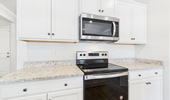 21996 Chancery Ln, Athens, AL 35613
