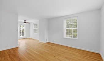 4825 28TH St S A, Arlington, VA 22206