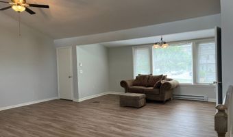 355 Mohegan Ci, Andover, NJ 07848