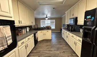 1215 NW 15th St, Andrews, TX 79714