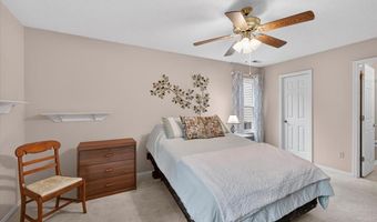 1433 Tahoe Valley Ct, Ballwin, MO 63021