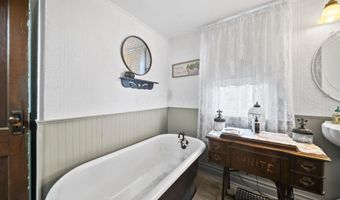 40 Walnut St, Ashville, OH 43103
