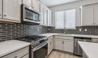 8742 BEDFORDSHIRE Dr, Bartlett, TN 38133