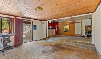 17711 Fuzzy Ln, Anderson, CA 96007