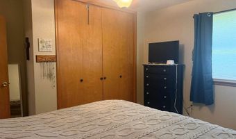 331 S 4th St, Akron, IA 51001