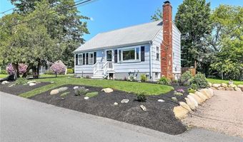 56 King Philip Rd, Narragansett, RI 02882