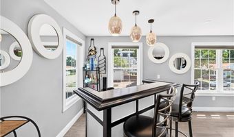 318 Farmington Ave, Cranston, RI 02920