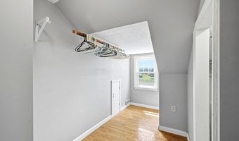 115 Poplar St, Agawam, MA 01030