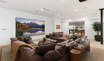 92 Sun Glow Ln, Las Vegas, NV 89135