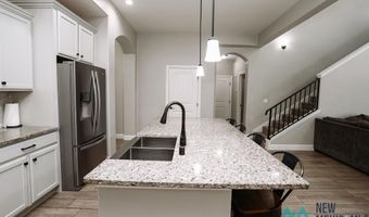 3721 Sapphire Dr, Carlsbad, NM 88220