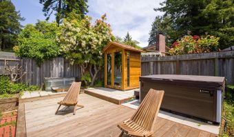 48 California Ave, Arcata, CA 95521