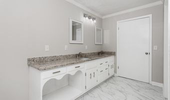 5104 NORTH Rd, Anniston, AL 36206