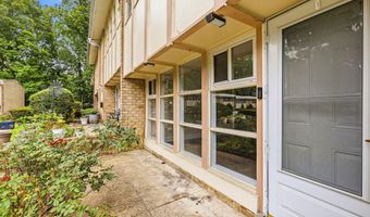 4471 FOREST GLEN Ct, Annandale, VA 22003