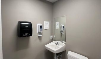 810 E Craig St, Atmore, AL 36502