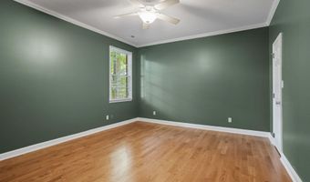 510 Chippendale Ln, Boiling Springs, SC 29316