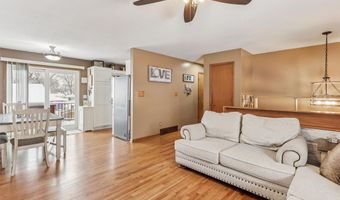 202 NE Crestmoor Pl, Ankeny, IA 50021