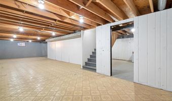109 Timka Dr, Ballwin, MO 63011