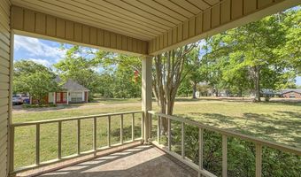 408 Hunters Pkwy, Batesville, MS 38606