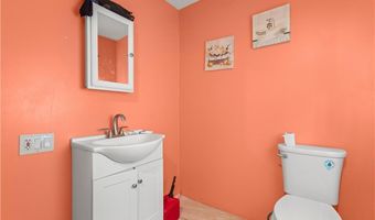 22 Whipple Ave, North Providence, RI 02911