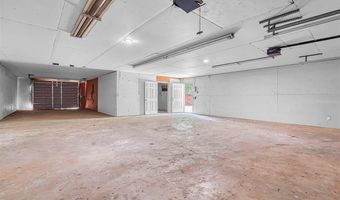 302 S 6th St, Chickasha, OK 73018