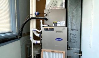 8 COMMONWEALTH Ave, Claymont, DE 19703