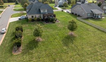 153 Caudle Meadows Dr, Advance, NC 27006