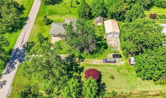4 Skyline Dr, Adrian, MO 64720