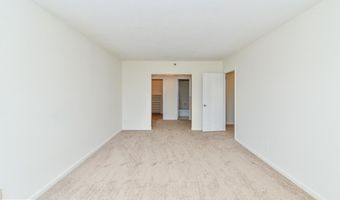 1016 S WAYNE St #408, Arlington, VA 22204