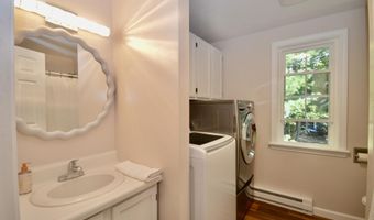 71 Baldwin Dr, Bangor, ME 04401