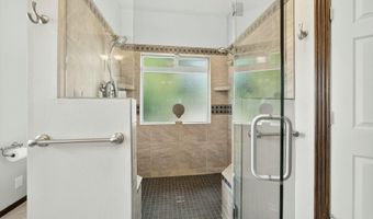 185 Almond St, Ashland, OR 97520